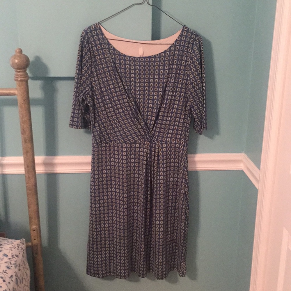 Modcloth. Side ruched dress. Size Large.